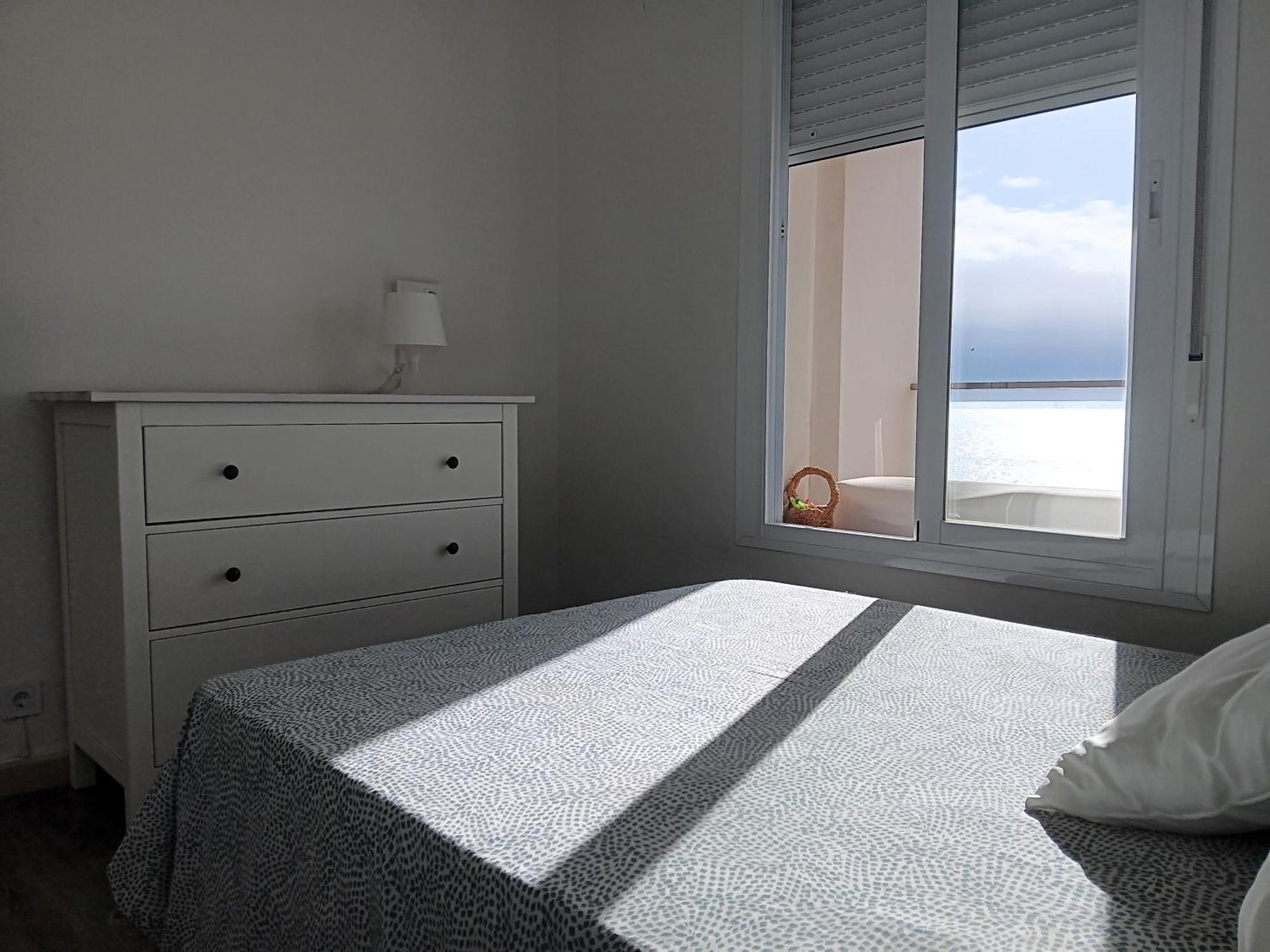 Alojamiento Iberia Playa เอสเตโปนา ภายนอก รูปภาพ